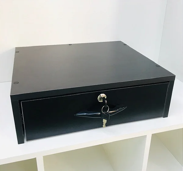 Gaveteiro de Madeira Simples